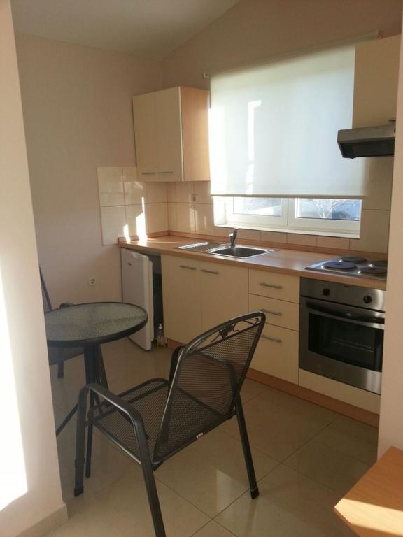 Apartments Mrdelja 브르시 외부 사진