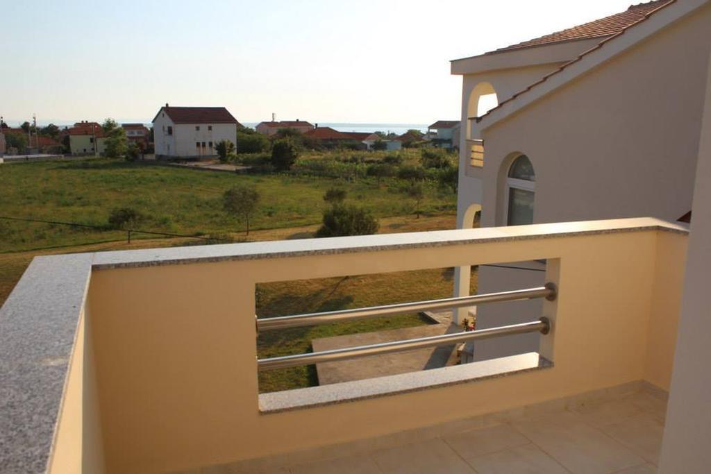 Apartments Mrdelja 브르시 외부 사진