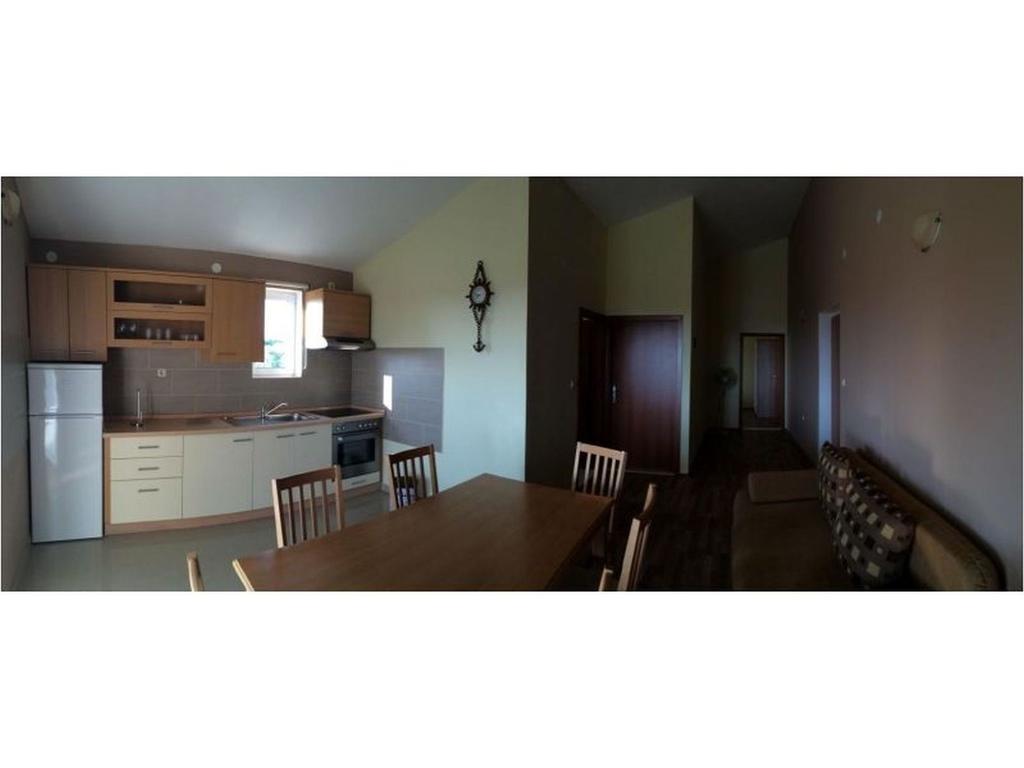 Apartments Mrdelja 브르시 외부 사진