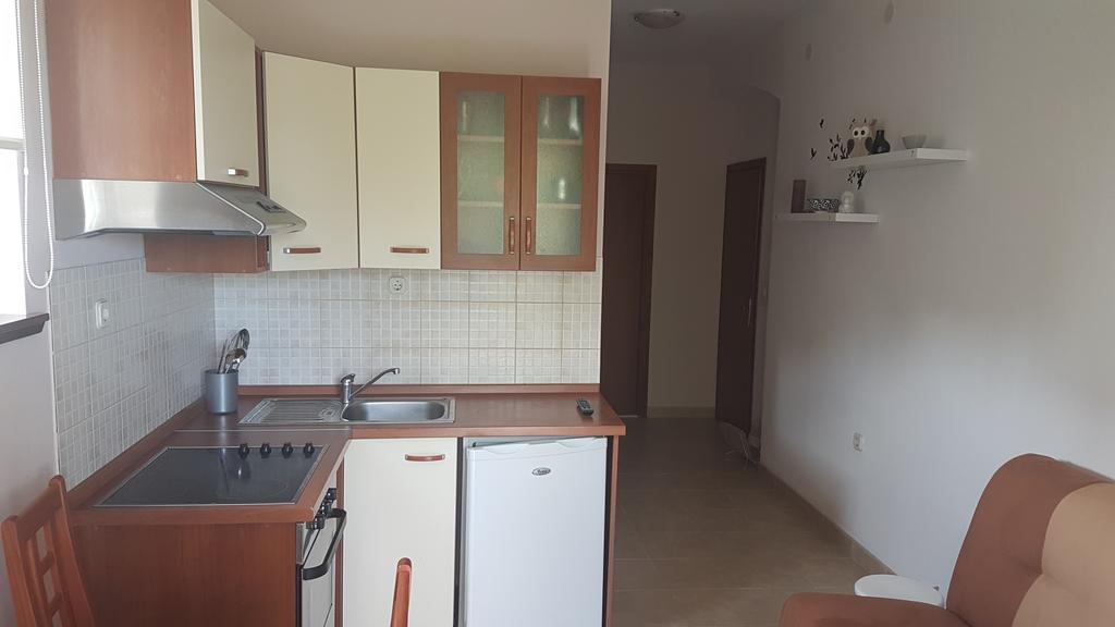 Apartments Mrdelja 브르시 외부 사진